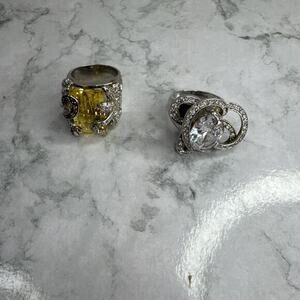 MX STERLING SILVER RING WITH LIGHT GREEN CRYSTAL? - SIZE 7 -